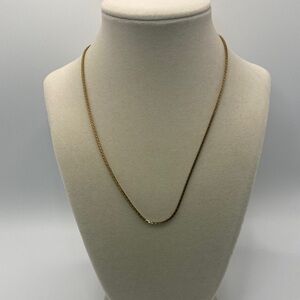 Elegant Avon Gold Tone Chain Necklace